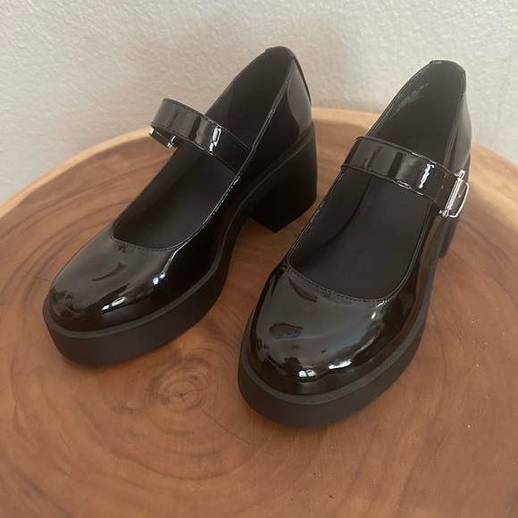 ASOS DESIGN Sebastian chunky mary jane heeled shoes - Picture 4 of 12